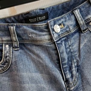 White House Black Market Jean Capris